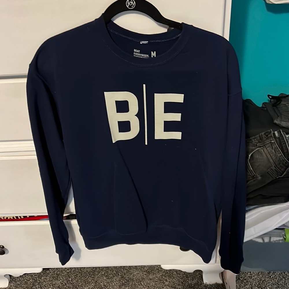 uswnt beat everybody crewneck